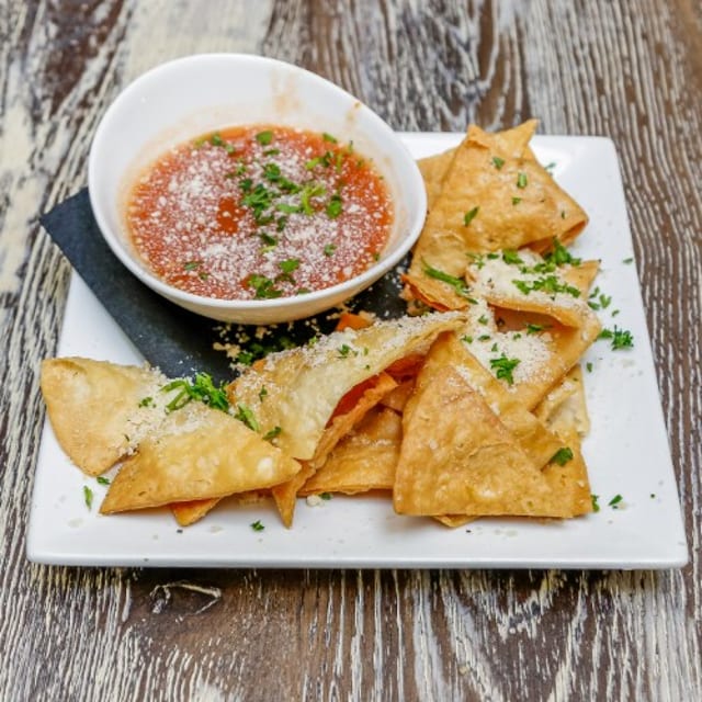 Chips & Salsa.